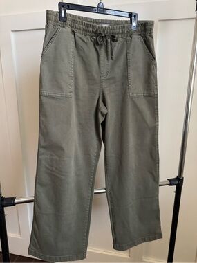 Women’s  Olive Drawstring Utility Pants